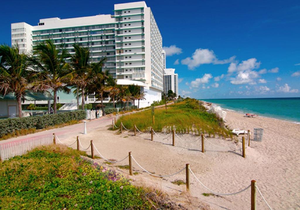 Deauville Beach Resort Miami Beach Buitenkant foto