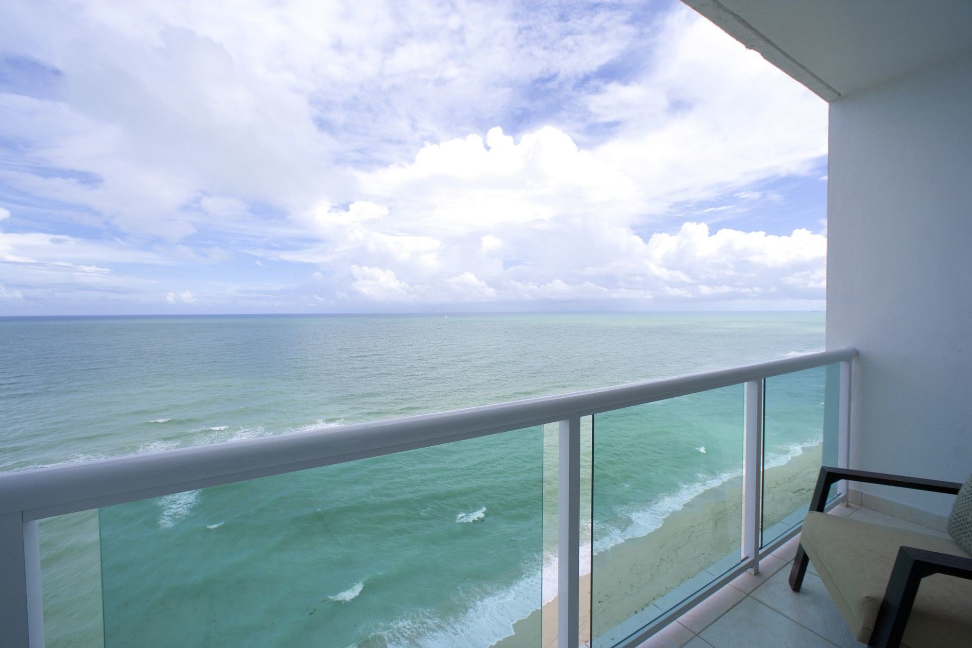 Deauville Beach Resort Miami Beach Buitenkant foto